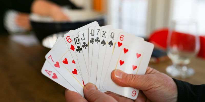 Luật chơi tưởng rối nhưng lại rất logic