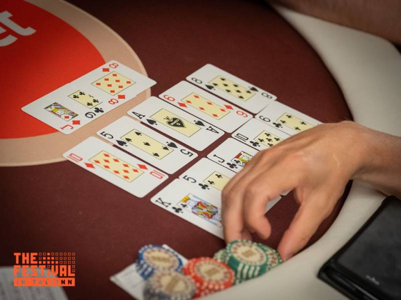 Cách Chơi Bài Mậu Binh Dễ Hiểu Và Dễ Ăn Tiền 4 Nghệ thuật sắp xếp bài – Biến rác thành vàng